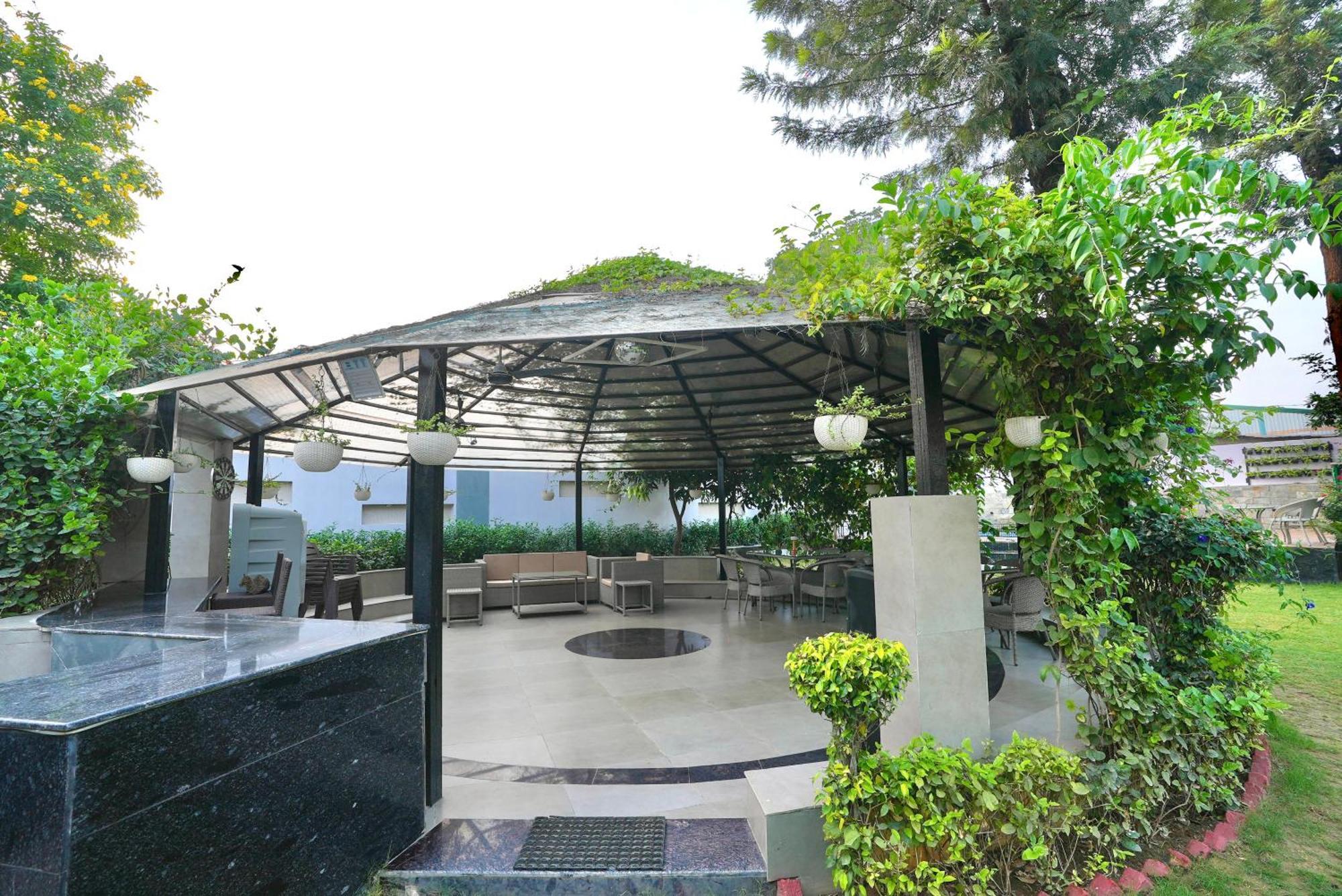 Villa Farm The Retreat - With Private Pool Manesar Esterno foto